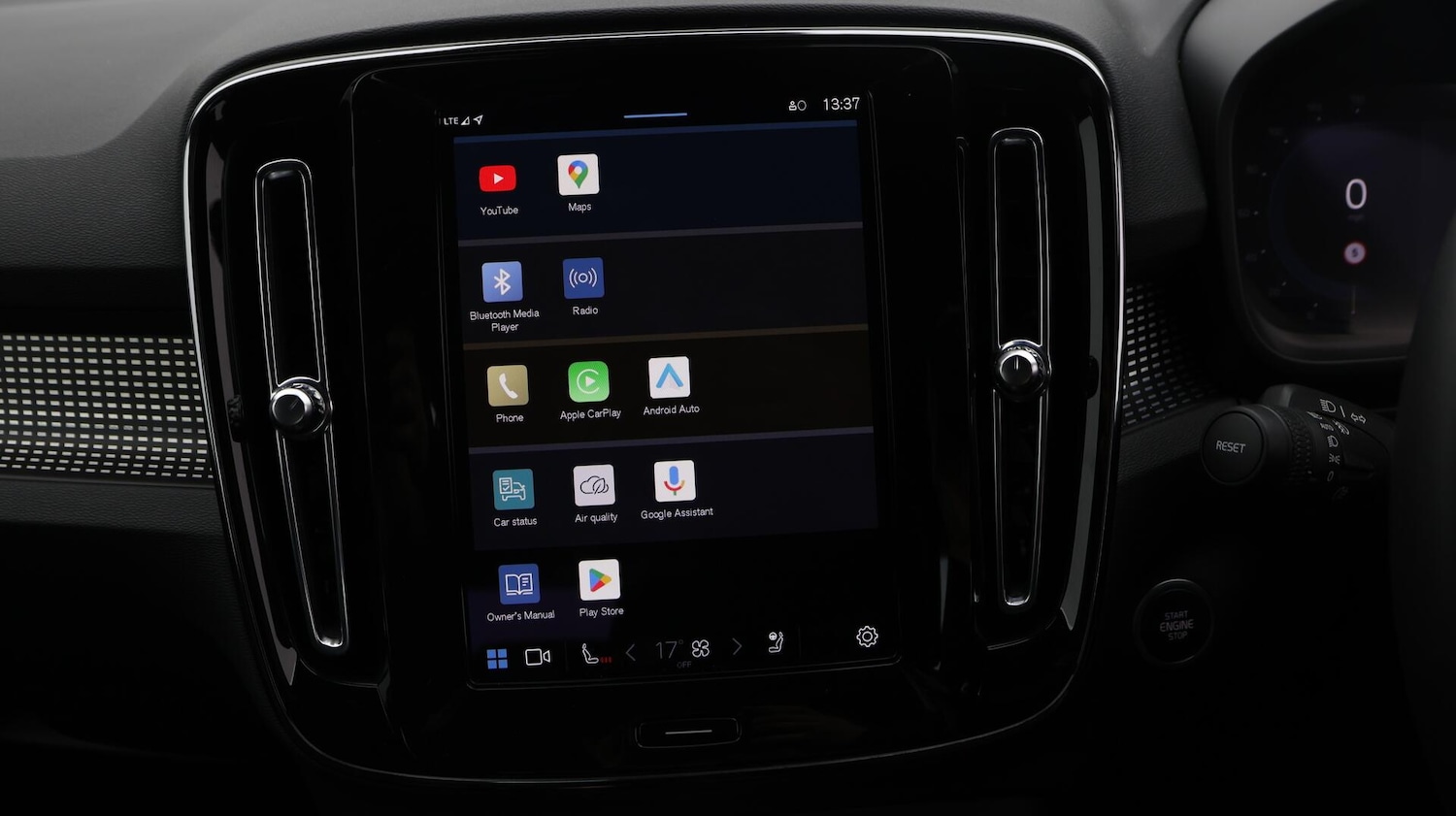 Used Volvo XC40 2024 for sale - 76307141: Photo 13