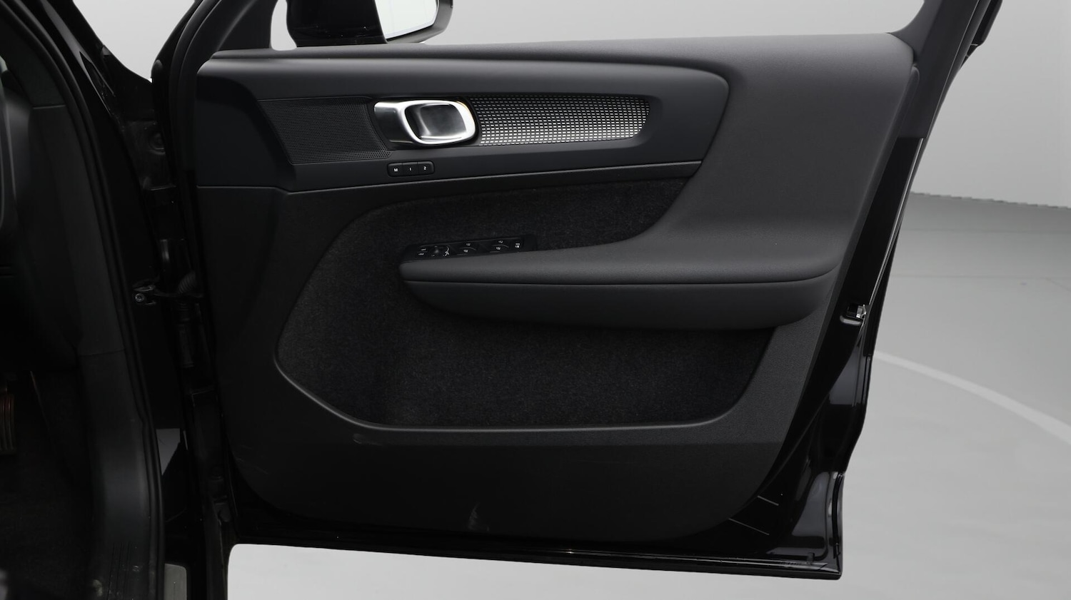 Used Volvo XC40 2024 for sale - 76307141: Photo 16