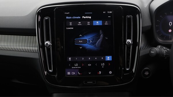 Used Volvo XC40 2024 for sale - 76307141: Photo 22