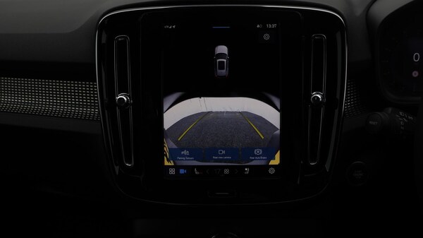 Used Volvo XC40 2024 for sale - 76307141: Photo 26