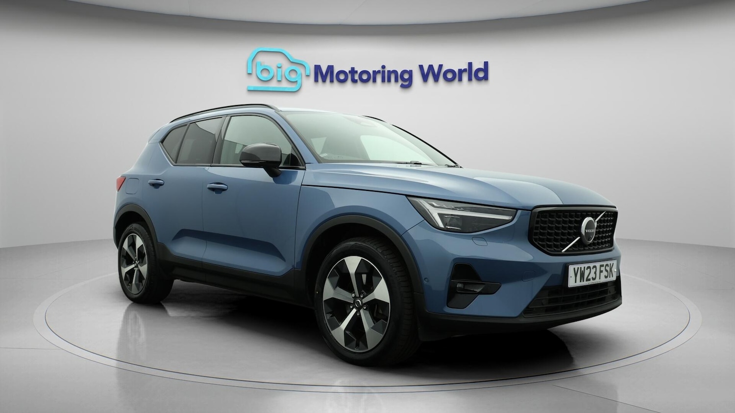 Used Volvo XC40 2023 for sale - 76294446: Photo 2