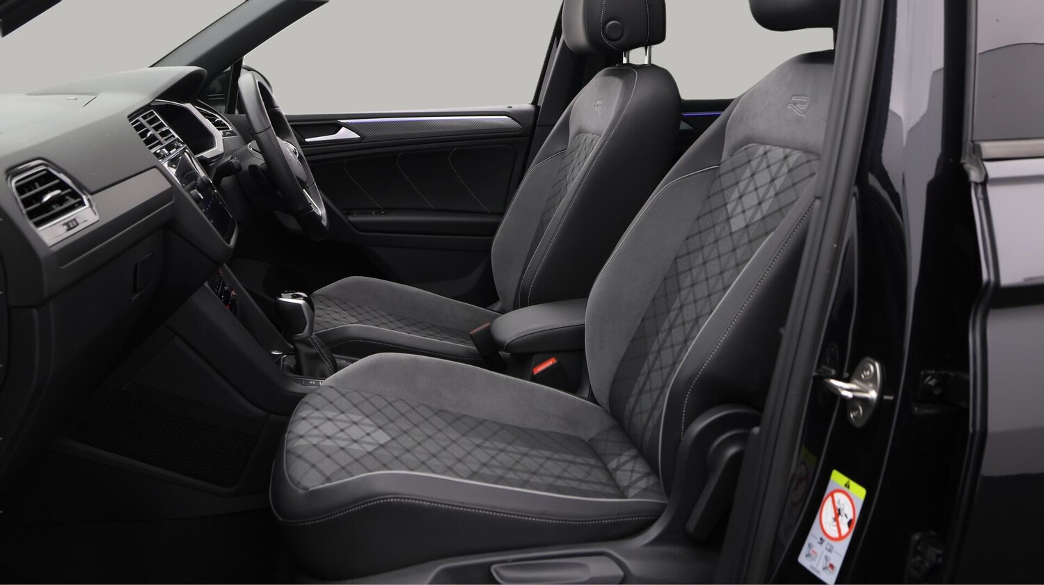 Used Volkswagen Tiguan 2024 for sale - 76645722: Photo 15