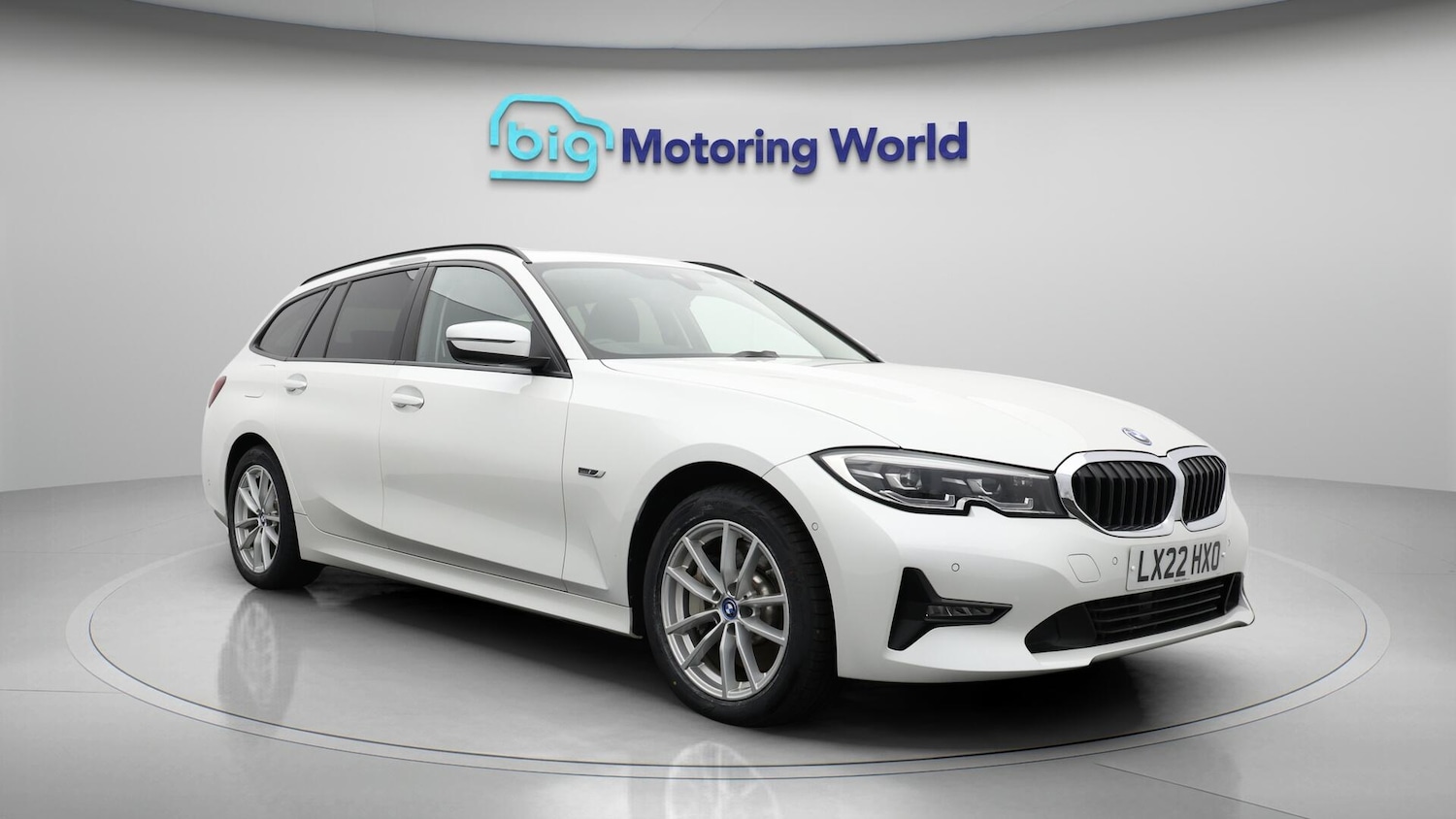 Used BMW 3 Series 2022 for sale - 76380536: Photo 1