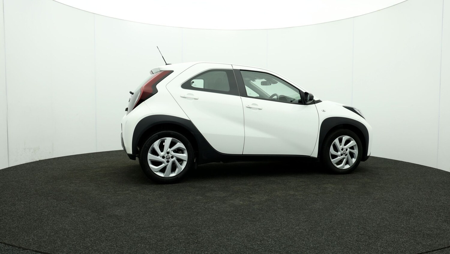 Used Toyota Aygo X 2023 for sale - 76810364: Photo 32
