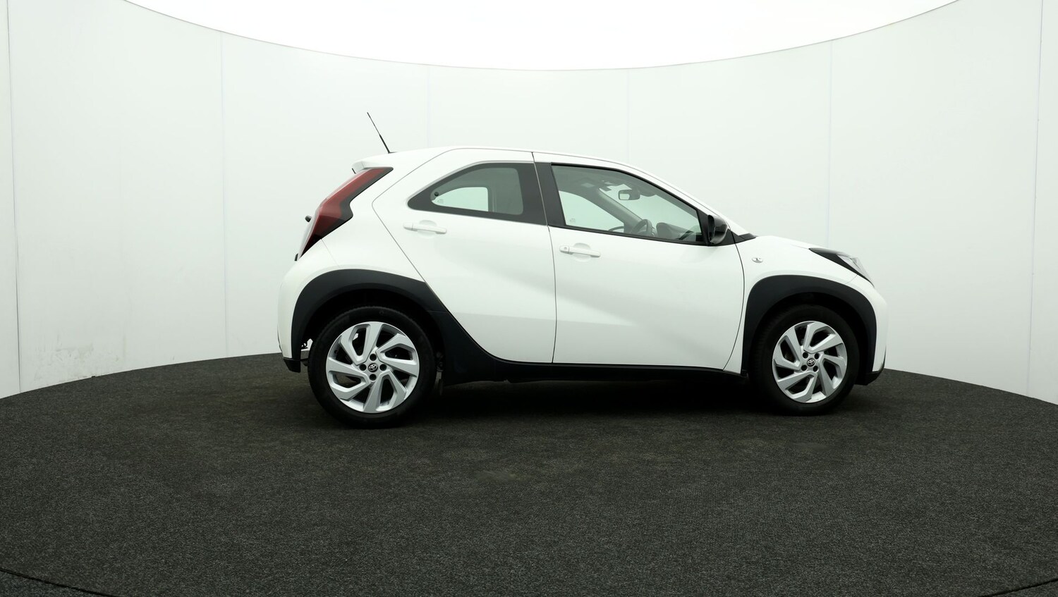 Used Toyota Aygo X 2023 for sale - 76810364: Photo 33