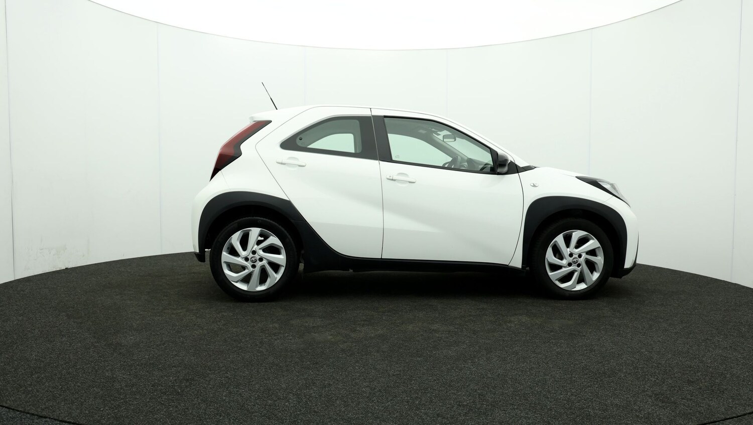 Used Toyota Aygo X 2023 for sale - 76810364: Photo 34