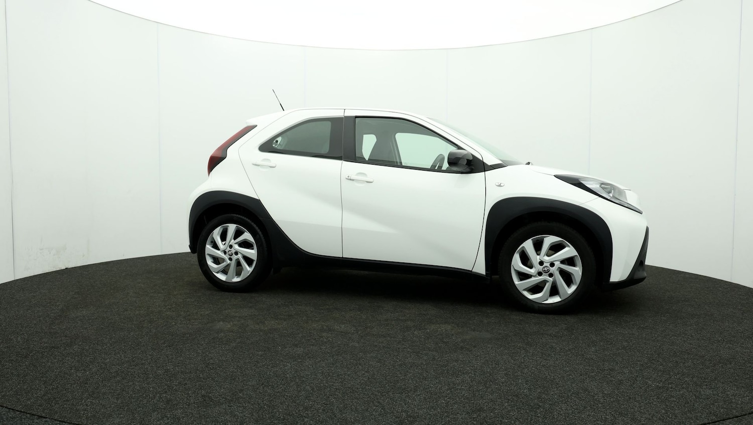 Used Toyota Aygo X 2023 for sale - 76810364: Photo 37
