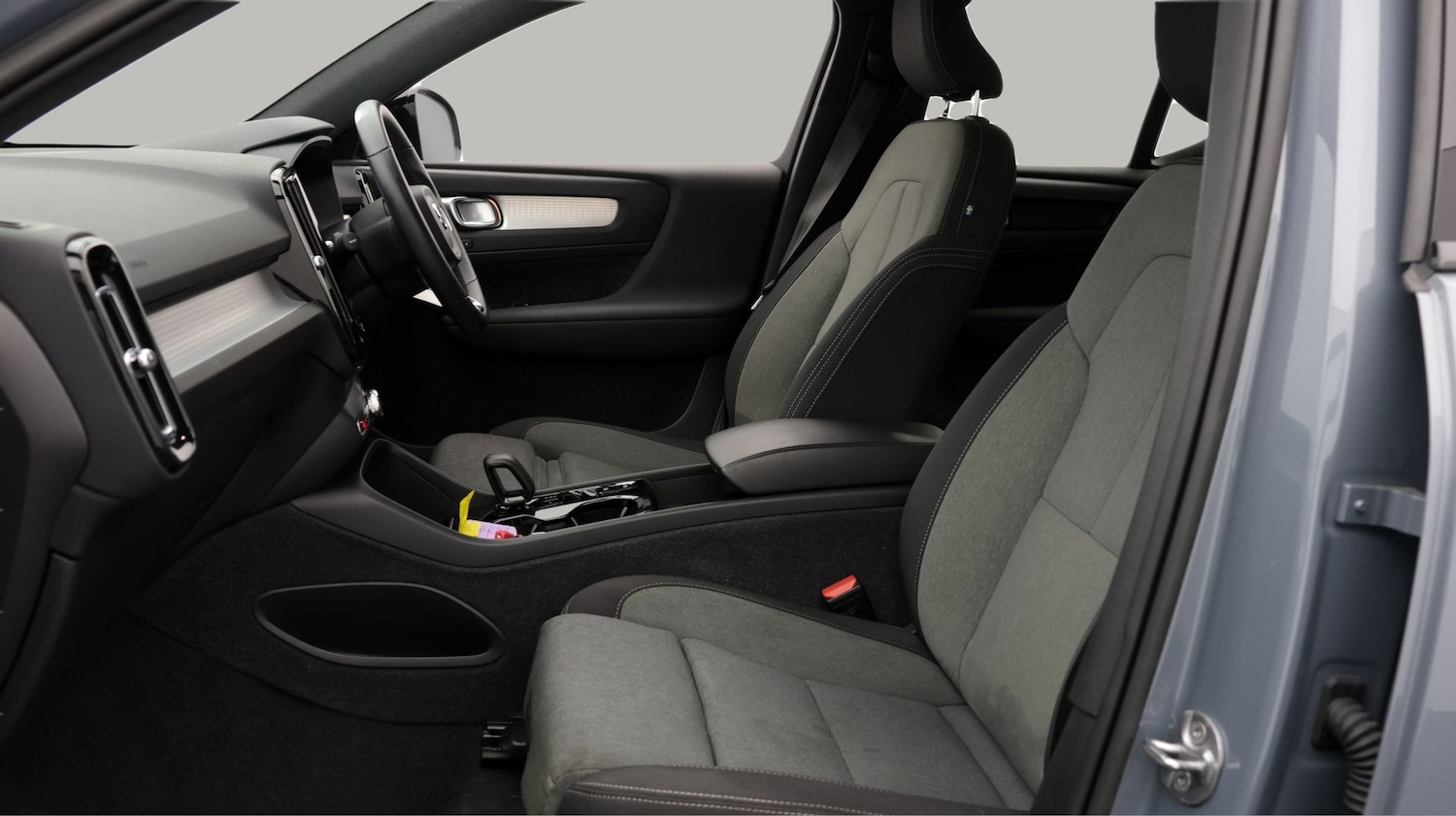 Used Volvo XC40 2023 for sale - 77945616: Photo 14