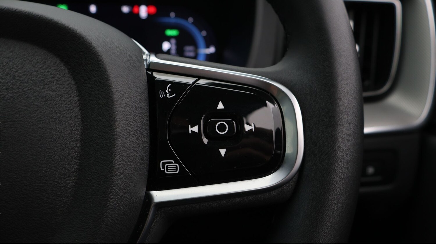 Used Volvo XC60 2024 for sale - 77367110: Photo 24