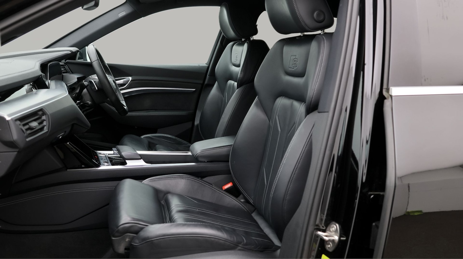 Used Audi e-tron 2022 for sale - 78055107: Photo 14