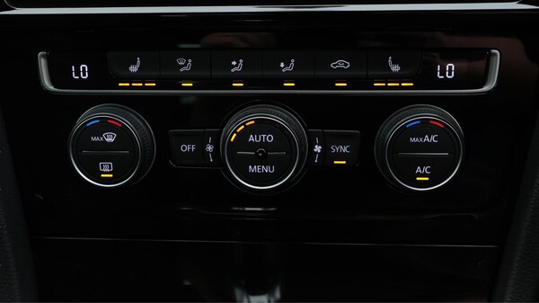 Used Volkswagen Golf 2020 for sale - 75302178: Photo 13