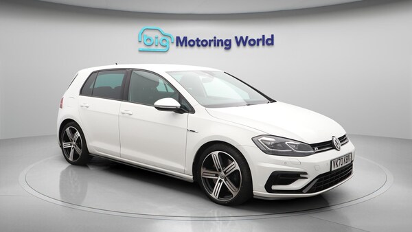 Used Volkswagen Golf 2020 for sale - 75302178: Photo 2