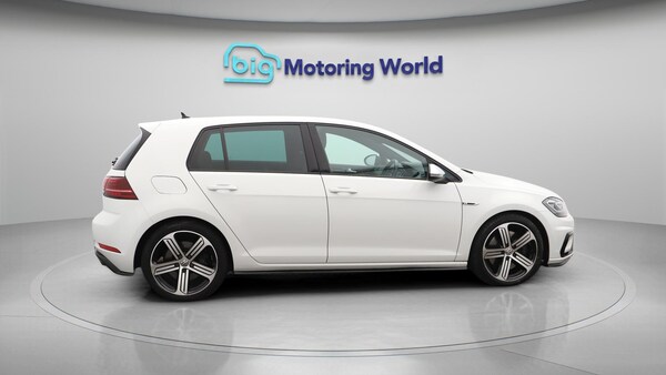 Used Volkswagen Golf 2020 for sale - 75302178: Photo 9