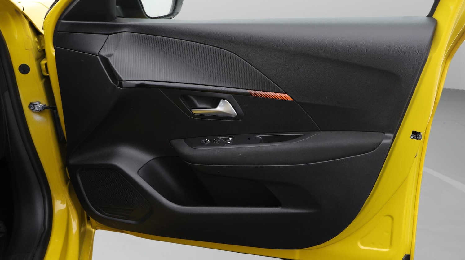 Used Peugeot 208 2020 for sale - 76512300: Photo 15