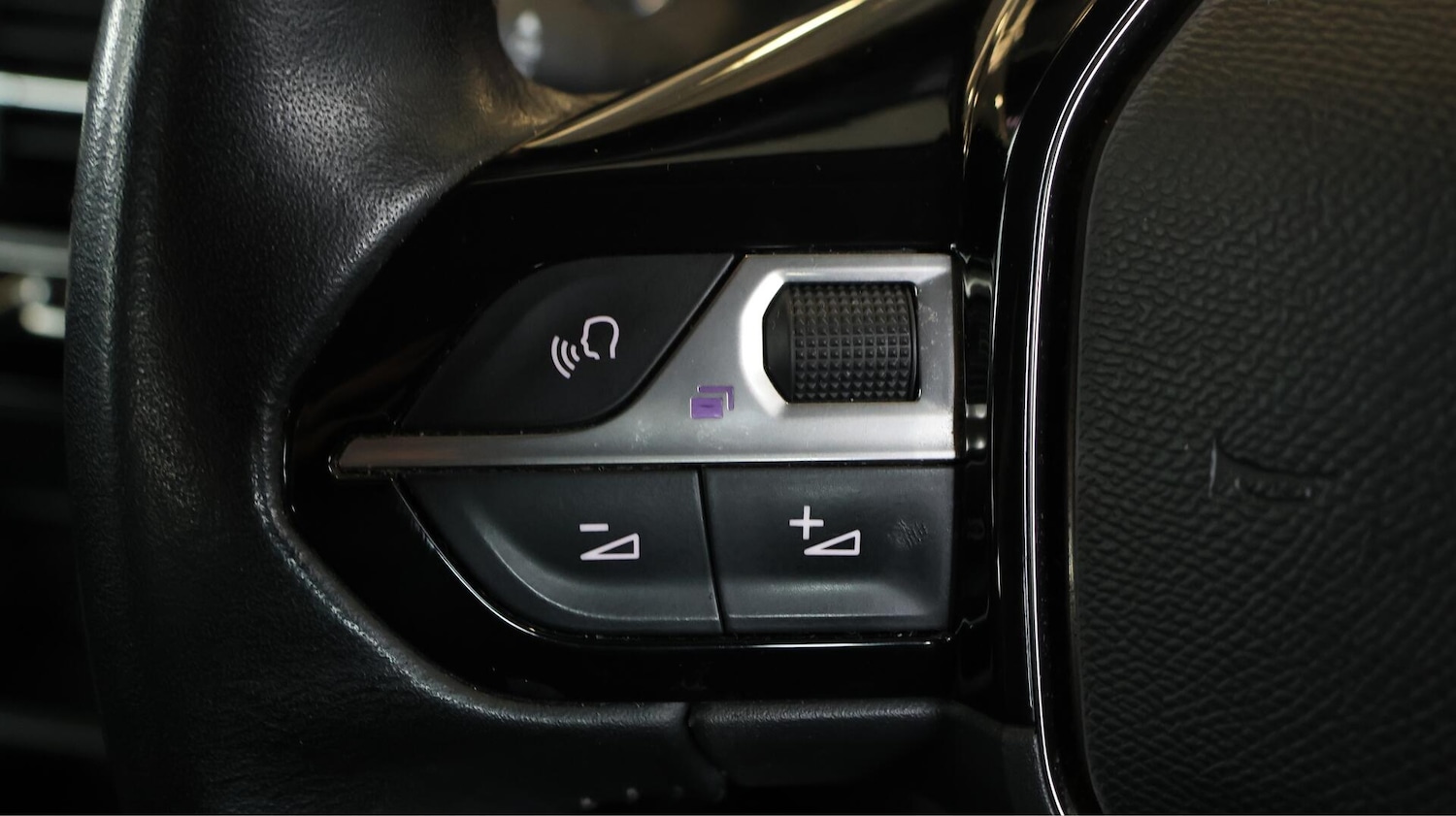 Used Peugeot 208 2020 for sale - 76512300: Photo 22