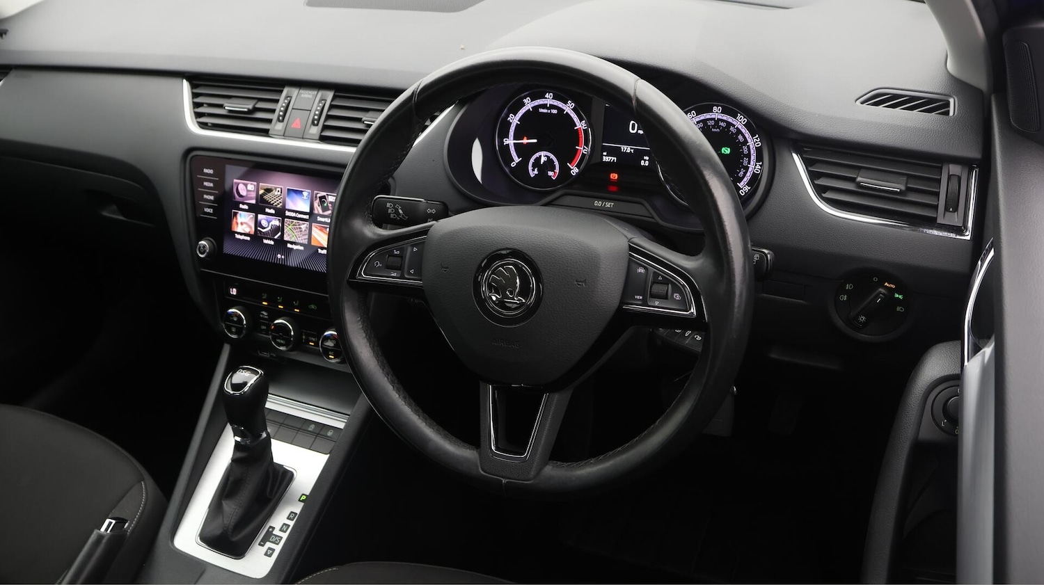 Used Skoda Octavia 2018 for sale - 76121242: Photo 10