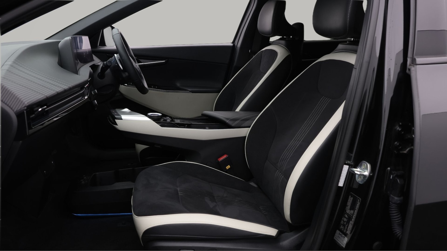 Used Kia EV6 2023 for sale - 77919157: Photo 14