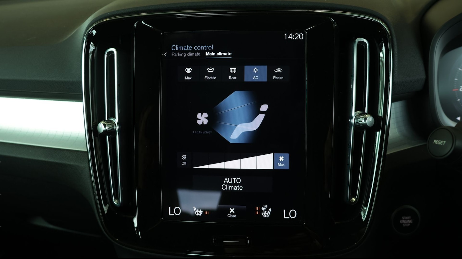 Used Volvo XC40 2023 for sale - 77721626: Photo 12