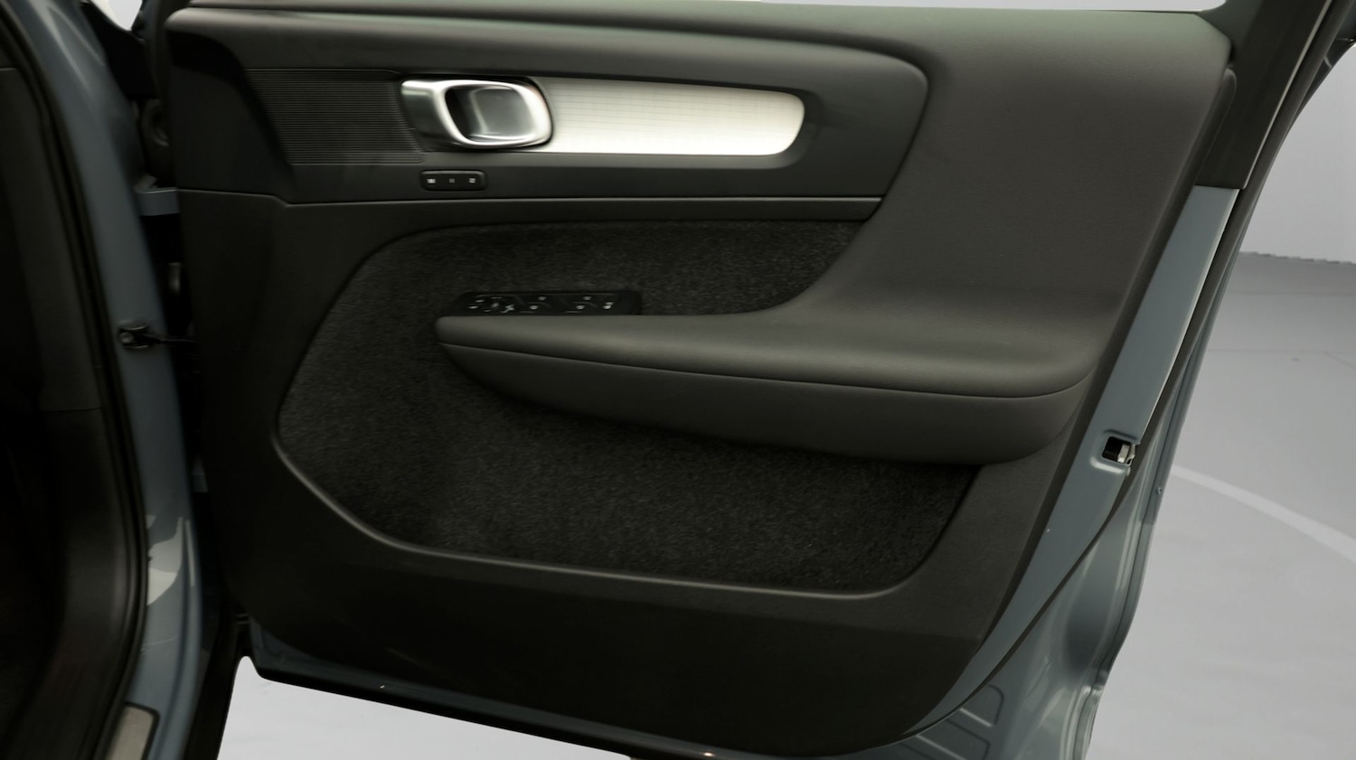 Used Volvo XC40 2023 for sale - 77721626: Photo 15