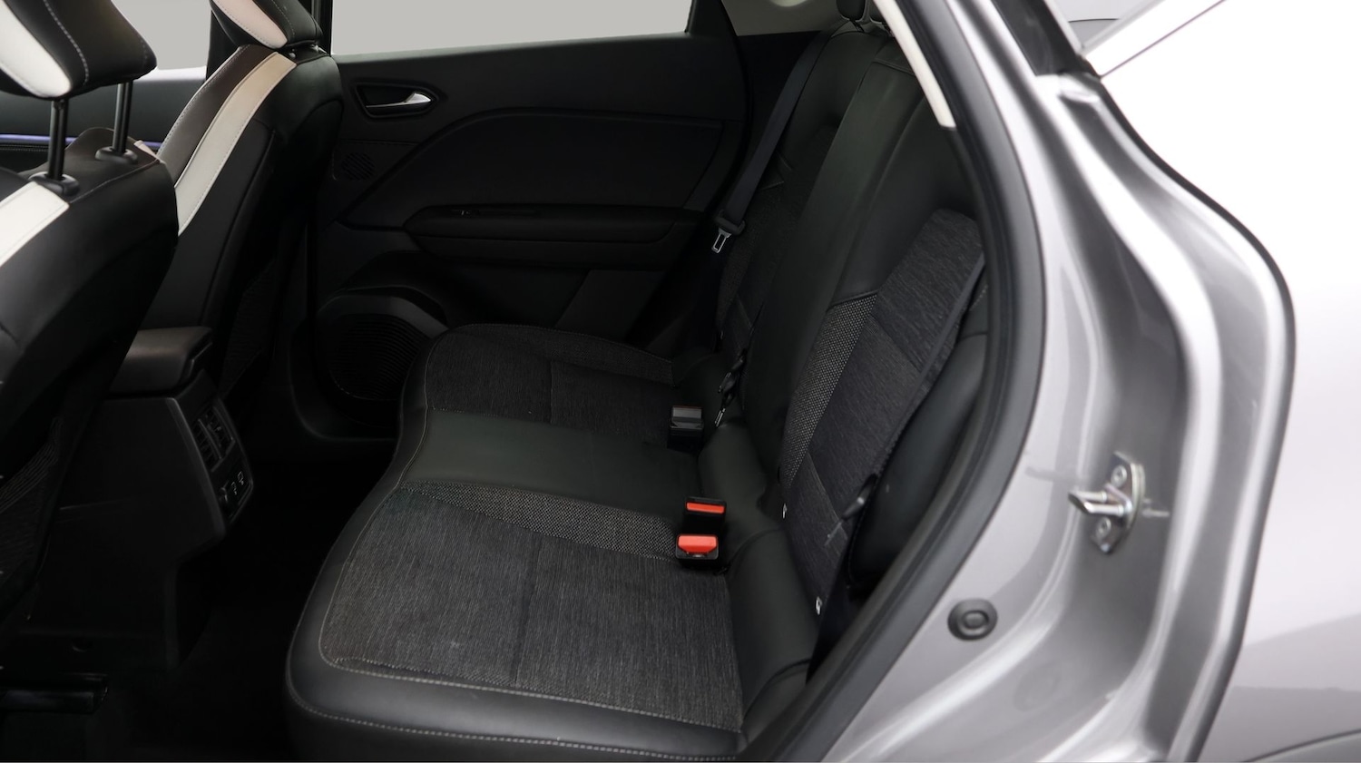 Used Renault Captur 2024 for sale - 77262670: Photo 16