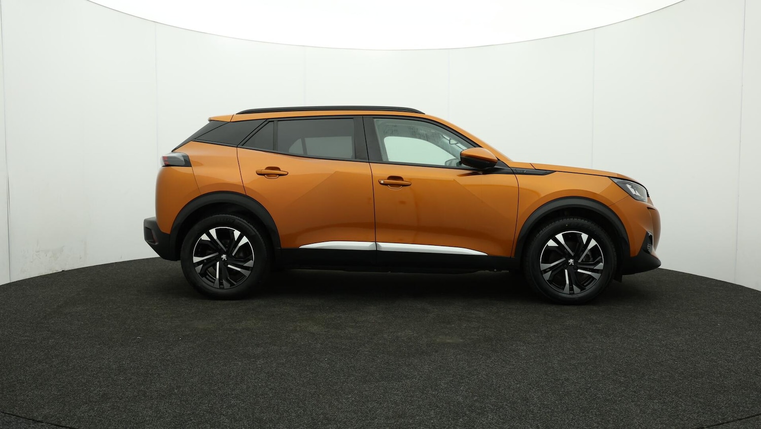 Used Peugeot E-2008 2021 for sale - 75978730: Photo 43