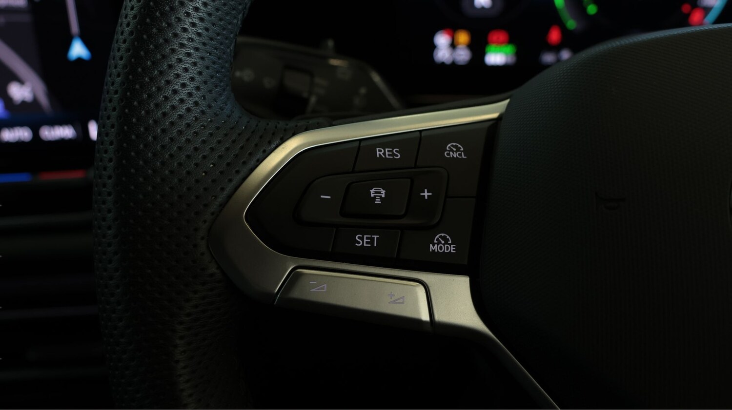 Used Volkswagen Tiguan 2025 for sale - 77891510: Photo 24