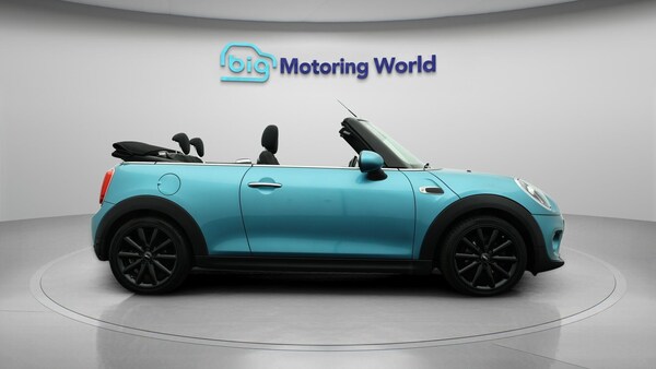 Used MINI Convertible 2018 for sale - 76228126: Photo 9