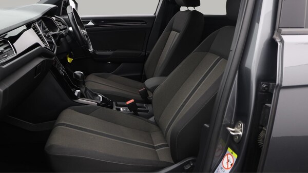 Used Volkswagen T-Roc for sale - 76247932: Photo 15