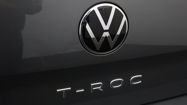 Used Volkswagen T-Roc for sale - 76247932: Photo 21