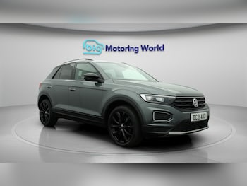 Used Volkswagen T-Roc for sale - 76247932: Photo 2