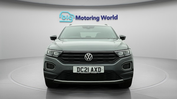 Used Volkswagen T-Roc for sale - 76247932: Photo 3