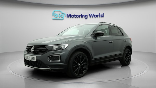 Used Volkswagen T-Roc for sale - 76247932: Photo 4