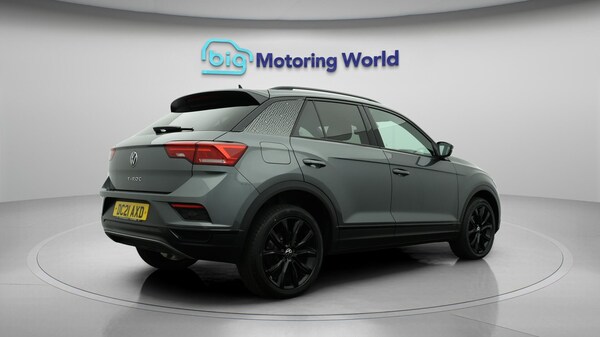 Used Volkswagen T-Roc for sale - 76247932: Photo 8
