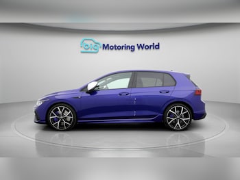 Used Volkswagen Golf 2024 for sale - 77329408: Photo