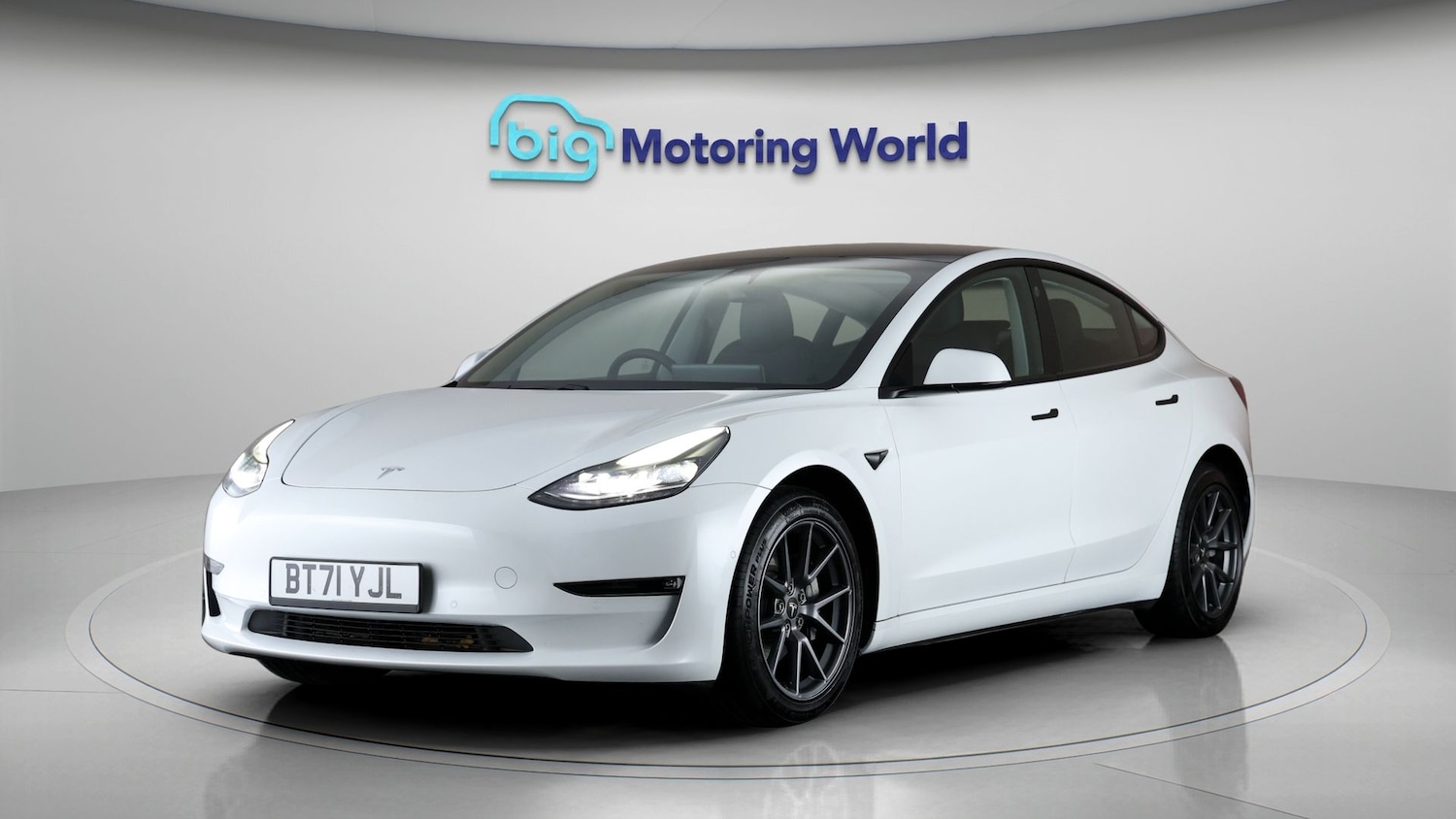 Used Tesla Model 3 2021 for sale - 78053209: Photo 3