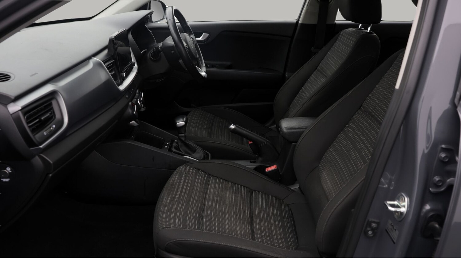 Used Kia Stonic for sale - 78108080: Photo 14