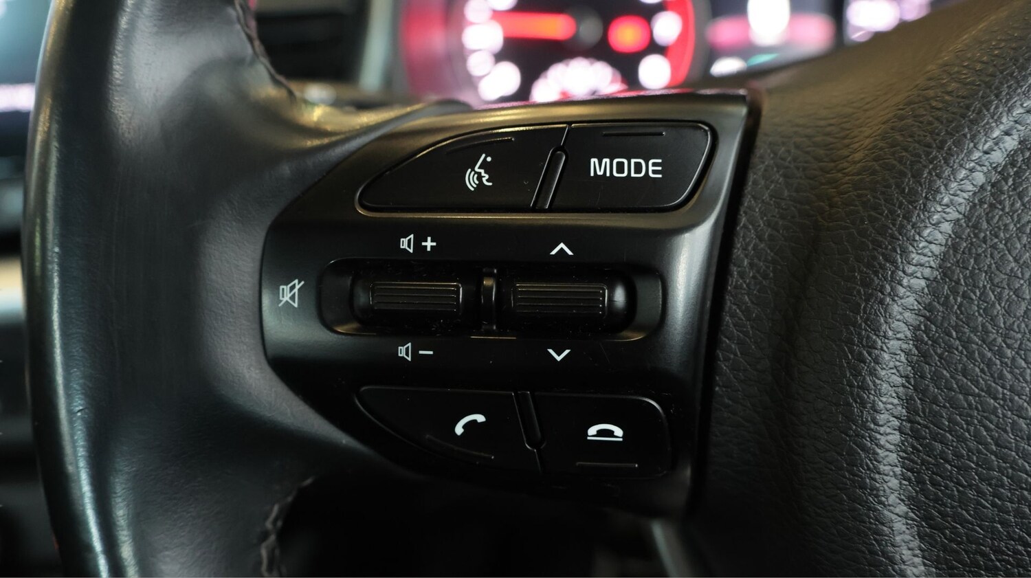 Used Kia Stonic for sale - 78108080: Photo 20