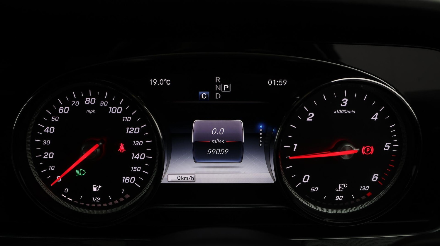 Used Mercedes-Benz E Class 2018 for sale - 76422908: Photo 11