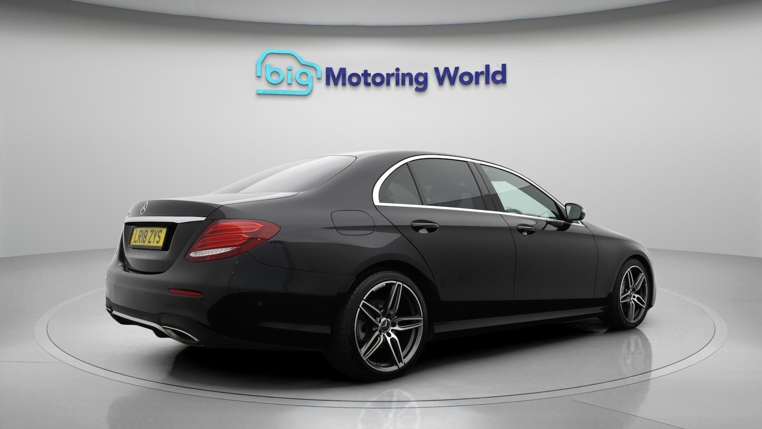 Used Mercedes-Benz E Class 2018 for sale - 76422908: Photo 8