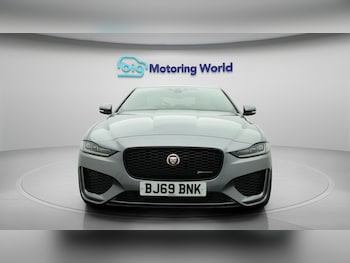 Used Jaguar XE 2019 for sale - 75916209: Photo
