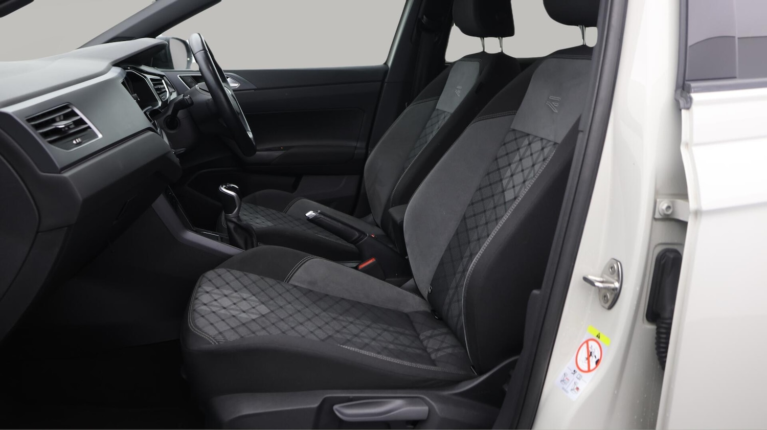 Used Volkswagen Taigo 2022 for sale - 76167210: Photo 15