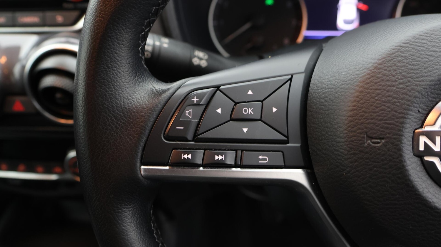 Used Nissan Juke 2024 for sale - 76645729: Photo 23