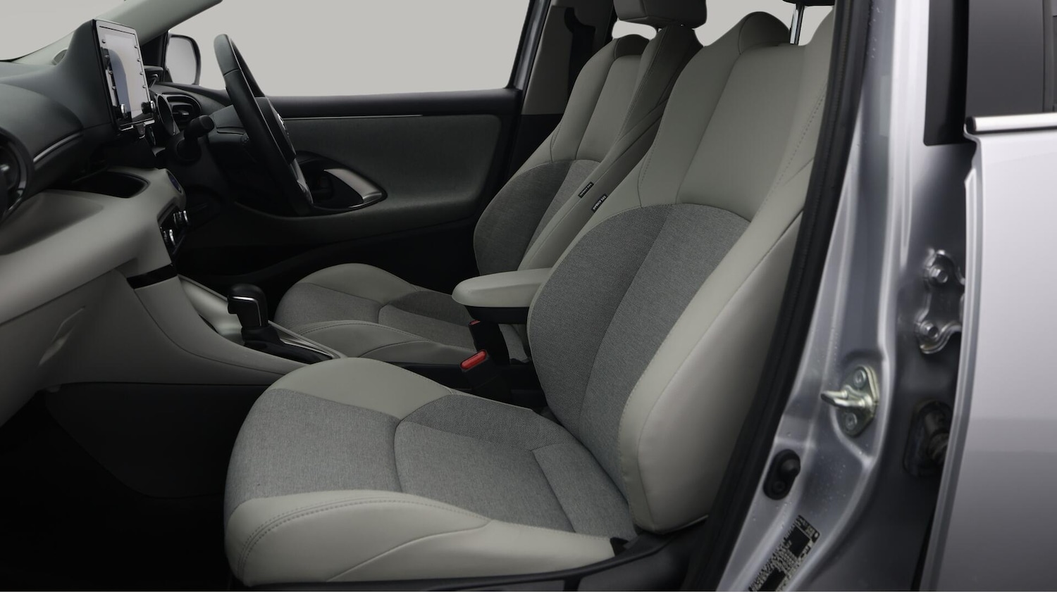 Used Toyota Yaris 2021 for sale - 76041948: Photo 15