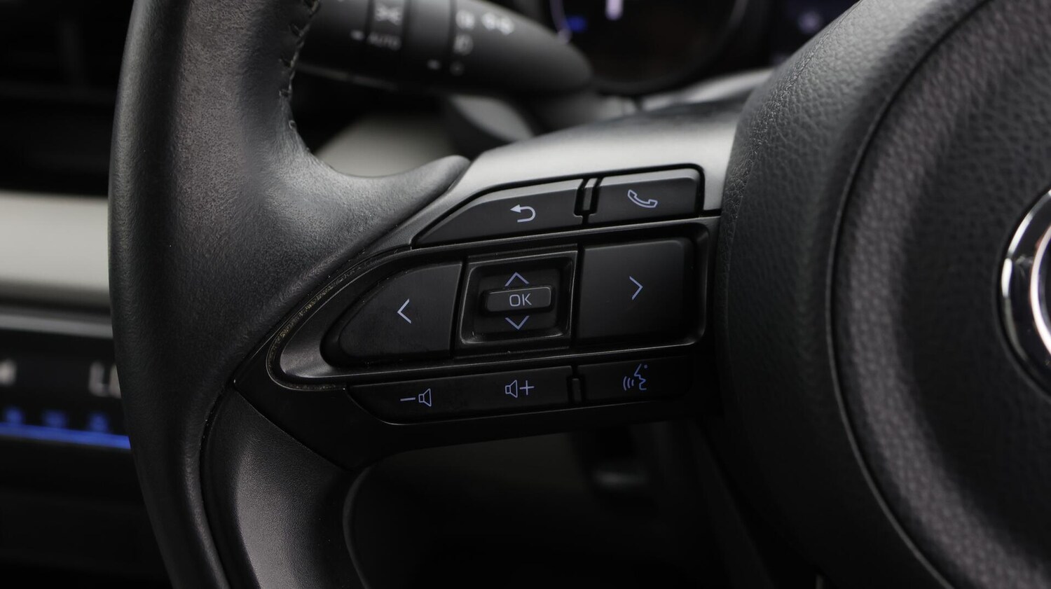 Used Toyota Yaris 2021 for sale - 76041948: Photo 24