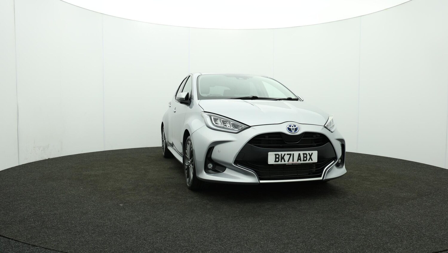 Used Toyota Yaris 2021 for sale - 76041948: Photo 54