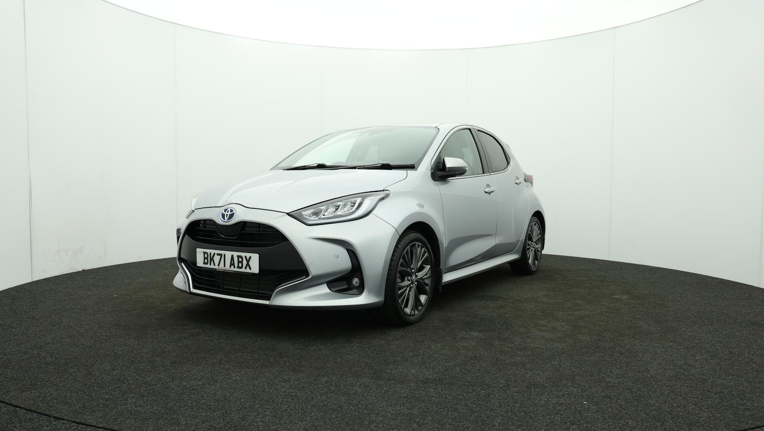 Used Toyota Yaris 2021 for sale - 76041948: Photo 62