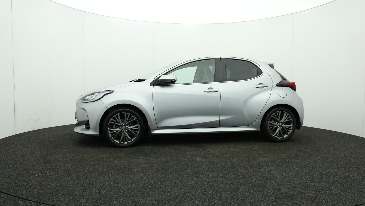 Used Toyota Yaris 2021 for sale - 76041948: Photo 70