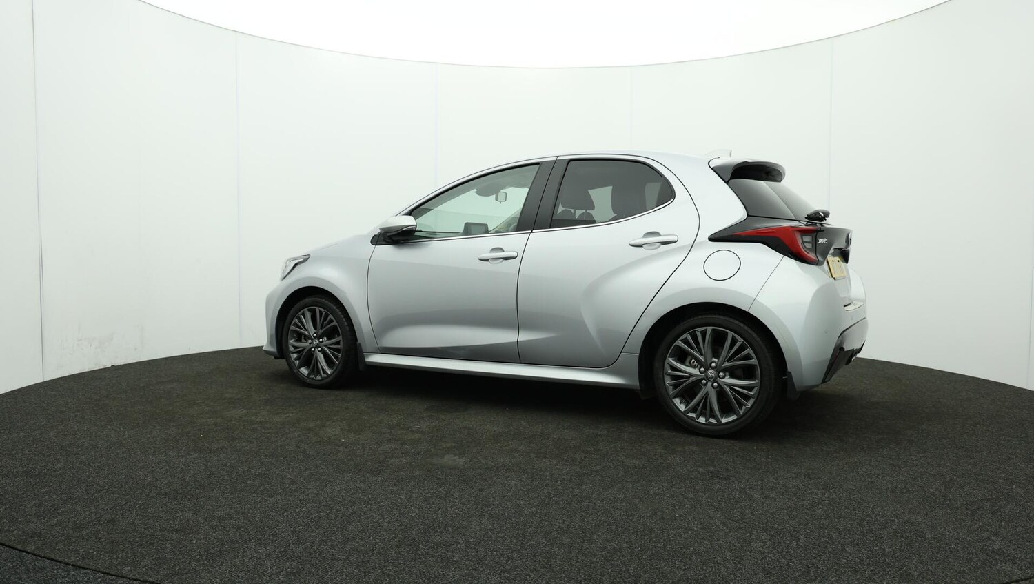Used Toyota Yaris 2021 for sale - 76041948: Photo 76