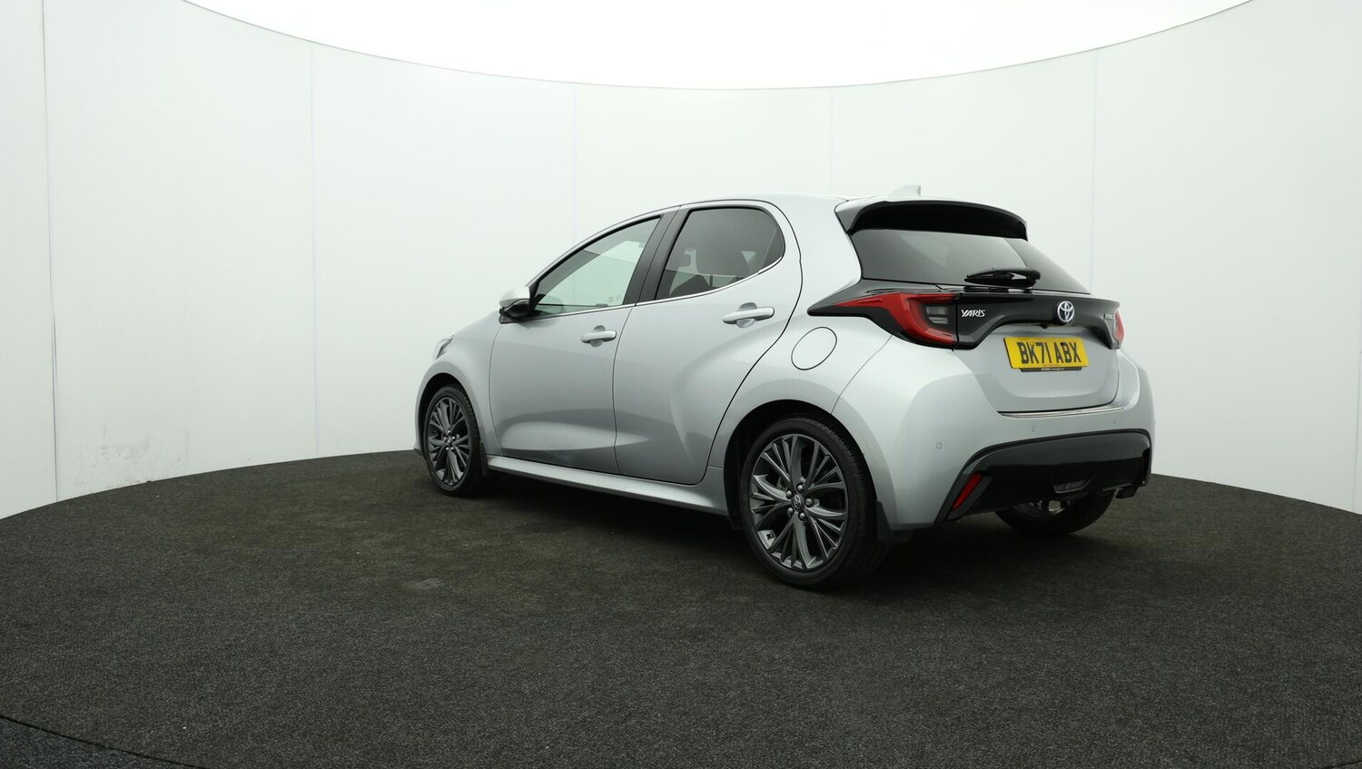 Used Toyota Yaris 2021 for sale - 76041948: Photo 80