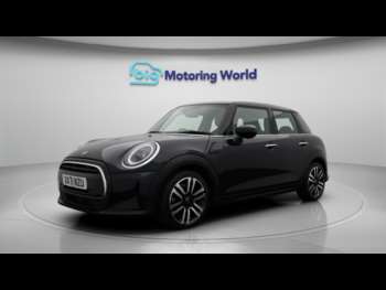 Used MINI Hatch 2021 for sale - 73417052: Photo